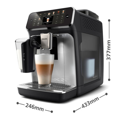 Espressomaschine Series 5500 EP5546/70 – LatteGo Milchsystem, 20 Heiße und Kalte Kaffeespezialitäten, Mit SilentBrew, QuickStart, Schwarz/Silber